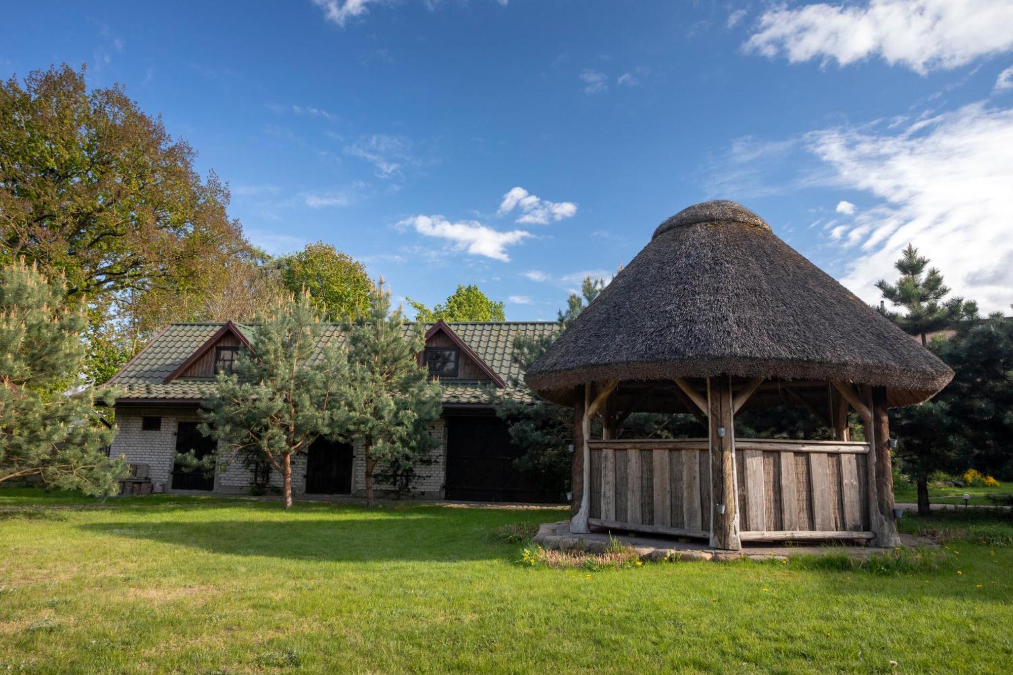 Dom Pod Lipa Villa Jaminy Exterior photo