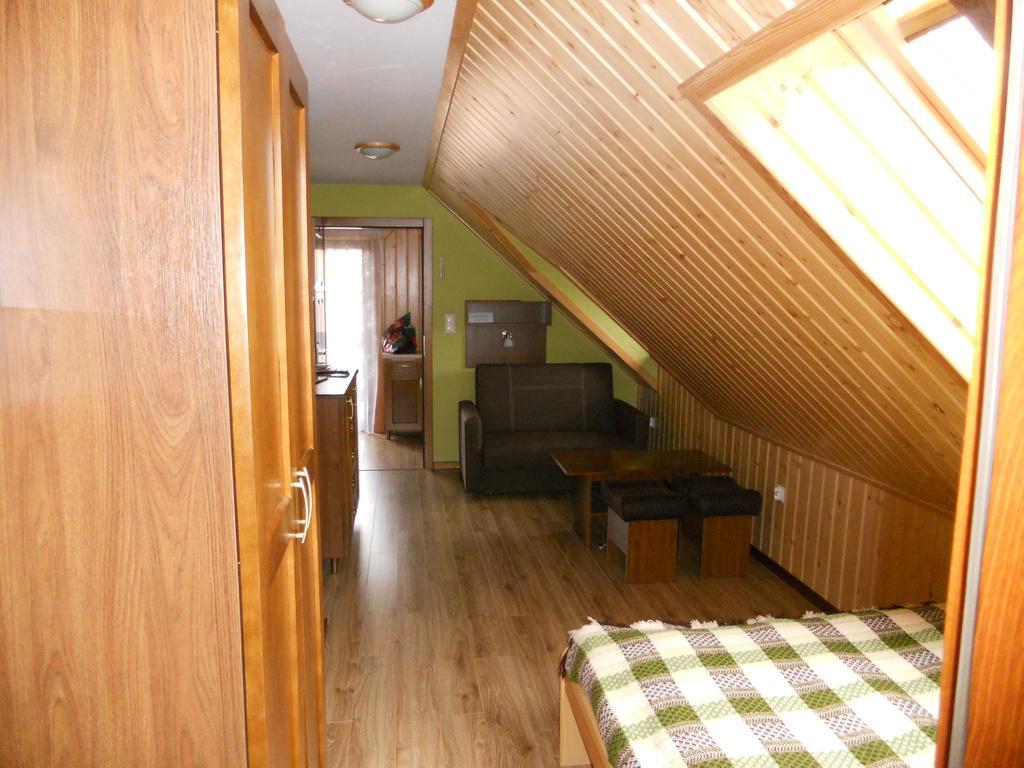 Dom Pod Lipa Villa Jaminy Exterior photo